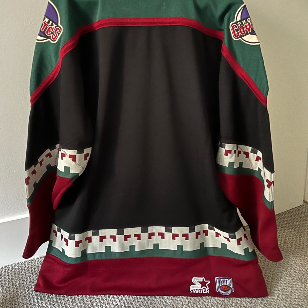Retro Phoenix Coyotes signed jersey. Brand new with tags. (Tkachuk, Numminen) - Picture 2 of 2